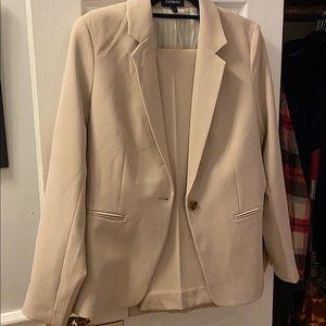 Beautiful 2 piece suit